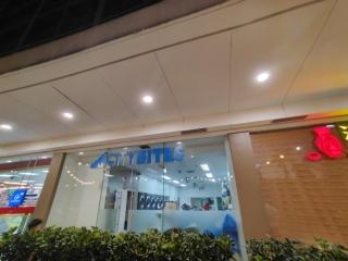 Shore 1 Residences Tower D near MOA and NAIA One Bedroom 3beds with balcony pool view - 1