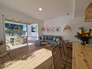 Villa Gorgot with a pool and private parking - 8