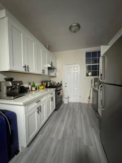 Walk of Fame 1 Bedroom with shared bathroom and kitchen - 7