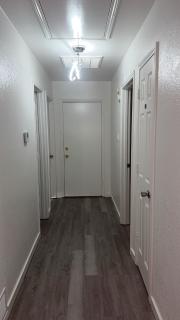 Modern style duplex 86inTV, king suite,AT&T,six flag,Globe, Epic water - Arlington - 3