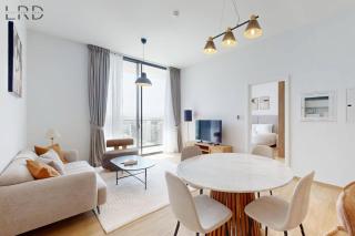 Brand New and Modern 1BR - 4