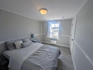 3 bedroom 1 bathroom entire house - - 2