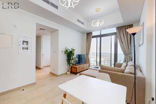 Charming 1BR with Canal View - 3