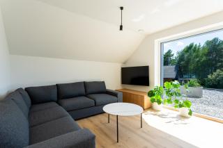 Sunny Green Escape - Apartment with Terrace - 6