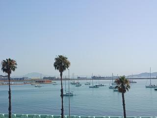 Vistas a 3 Países y 2 Continentes 1º linea de Playa a 5 minutos de Gibraltar - La Línea de la Concepción - 9
