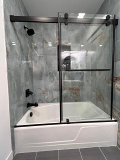 West Heaven 3BR2BA Unit close to downtown Portland & Beaverton - 1