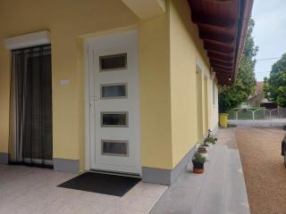 Balaton Holiday Home - 4