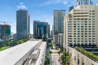 Luxurious 3BR Condo with Pool in Brickell - Miami - 7