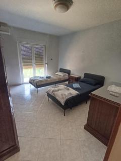 Panorama Apartment 6 Beds in Monfalcone - 2