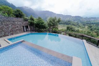 Panorama Sanad Resort - Cisarua - 6
