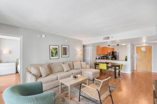 Fantastic 2BR Condo on 31st Floor Free Parking - Miami - 1