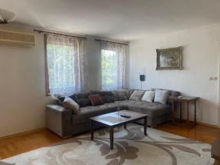 The Primorski Residence - 2BR Top location - 1