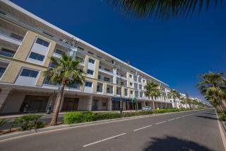 Sea Side Mountain View Apartment - 8