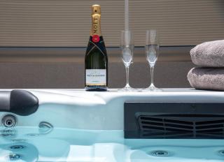 Nearchou Boutique Hotel - 1
