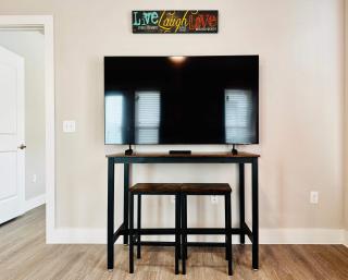 Luxury Resort-Style Apt Pool - Austin - 5