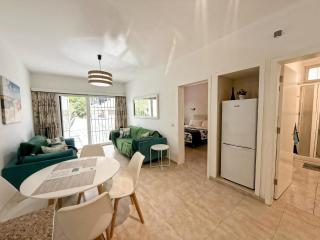 Eureka! Sunny BRAVO's House, Modern Apt with Big Terrace - Costa del Silencio - 3