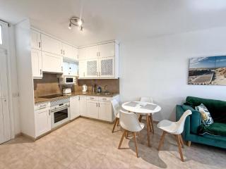 Eureka! Sunny BRAVO's House, Modern Apt with Big Terrace - Costa del Silencio - 2