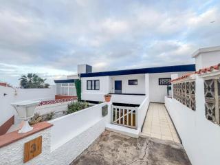 El Bunker Luxury Suite en Playa del Hombre con vista al mar - Playa del Hombre - 3