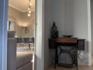 2BDRM Glyfada Residence - Jacuzzi, Garden & Parking - Atene - 4