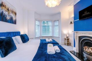 Spacious 4 Bedroom House in Walkden, Worsley by Eason Stays, Ideal For Weekend Getaways & Business Travellers - with Free parking! - Worsley - 9
