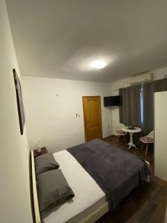 Apartmani Hana - 1