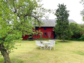 Barn Retreat in the Heart of Gotland - 8