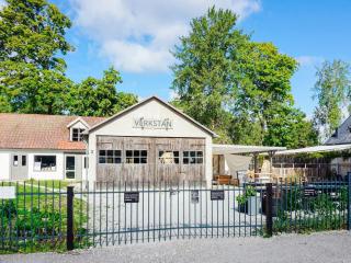 6 person holiday home in Ljugarn-By Traum - 1