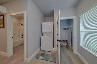 #6 Studio Town Place 2 - 8