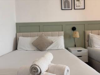 Free Parking Spacious 2 Bedroom Apartment MCR - Manchester - 3