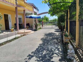 Guest House Oroshi - Ulcinj - 0