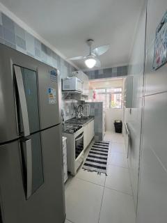 Aviação-com Ar -1 Dorm- 6 Hospedes -Garagem -Wi Fi- 50 metros da Praia - 2