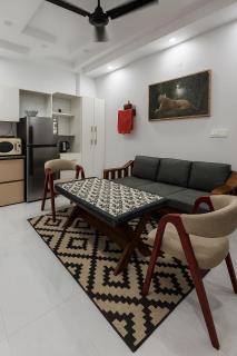 Hillside Apartment - Dehradun - 1