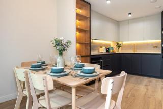 Bright 4 Bed London Living - Londra - 5