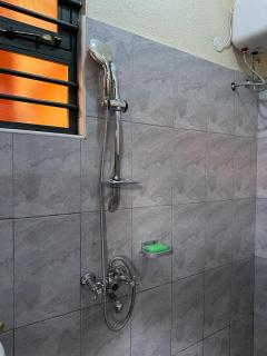 One-bedroom near Acacia - Kampala - 2