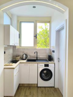 New Apartment close to Sea and Downtown - Vlorë - 3