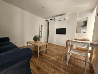 T2 climatisé à 50m du port et de la plage - 1