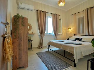 Andrew's Apartment - Agios Rokkos - 0