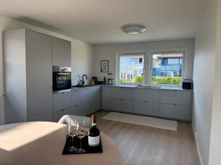 Renovated family home with jacuzzi - Sandnes - 8