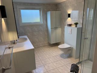 Renovated family home with jacuzzi - Sandnes - 3