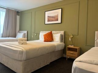 Salford Quays Apartment with Free Parking - Manchester - 7