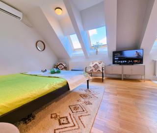 Central Nordic Glow Studio - 5