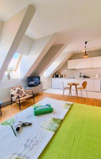 Central Nordic Glow Studio - 0