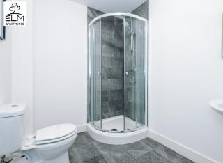 Stylish 2 Beds w/ Free Parking near Old Trafford - Manchester - 8