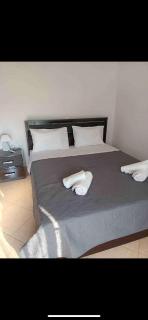 Renting apartment for short times - - 6