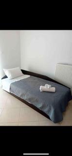 Renting apartment for short times - - 4
