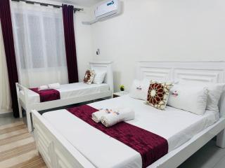 Serenum, bright 2BR with AC, pool, WiFi, Balcony, close to Beach - Mombasa - 8