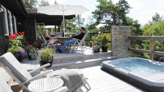 5-star all inclusive B&B for 2 with hot-tub and bikes - - 3