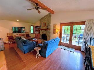 Cozy Forest Cottage Home with Convenient Ski Access - Dog Friendly! - Bretton Woods - 9