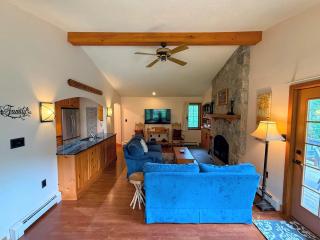 Cozy Forest Cottage Home with Convenient Ski Access - Dog Friendly! - Bretton Woods - 8