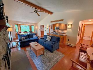 Cozy Forest Cottage Home with Convenient Ski Access - Dog Friendly! - Bretton Woods - 5